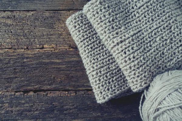 ahşap yüzeyde örgü, yakın çekim