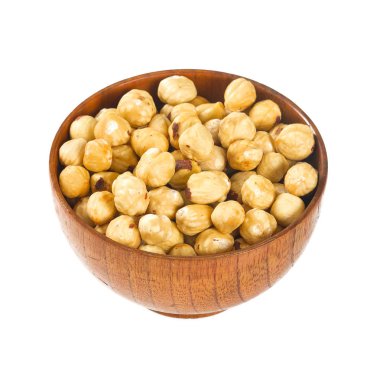 kavrulmuş fındık beyaz arka plan üzerinde izole yakından görmek