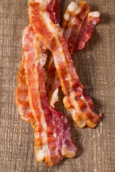 Välsmakande Stekt Bacon Träytan — Stockfoto
