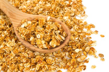 Beyaz arkaplanda yalıtılmış granola
