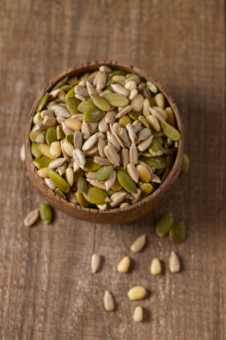 salata tohum karışımı demet