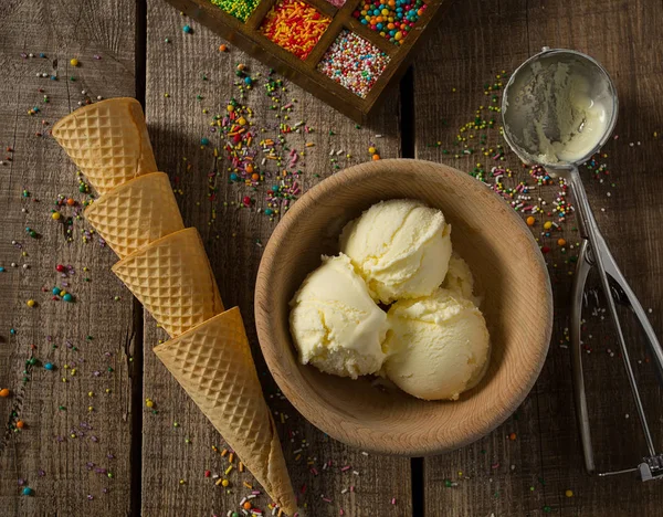 Vanilla Ice Cream Brown Wooden Surface — Stock Photo, Image