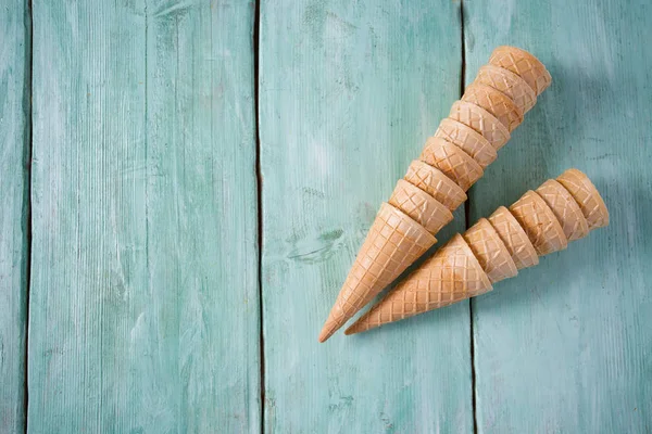 Eis Scones Auf Türkisfarbenem Hintergrund — Stockfoto