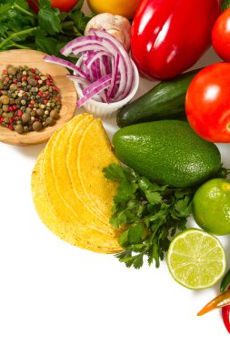 organik maddeler üzerinde beyaz izole sebze tacos için