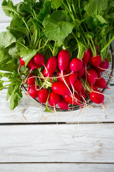 Färsk Rädisor Träytan — Stockfoto