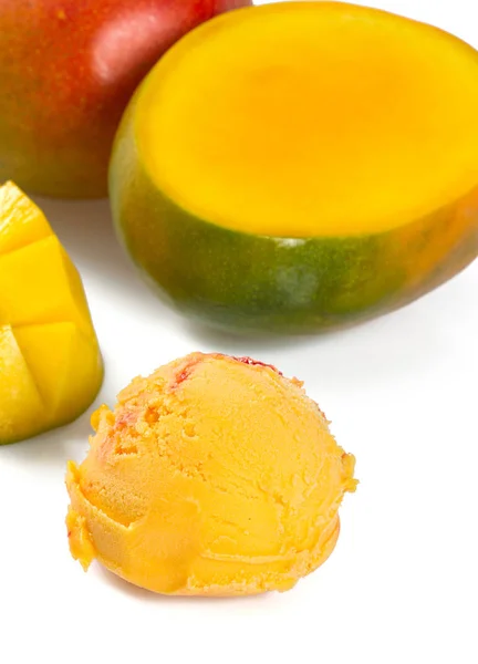 Helado Mango Aislado Blanco — Foto de Stock