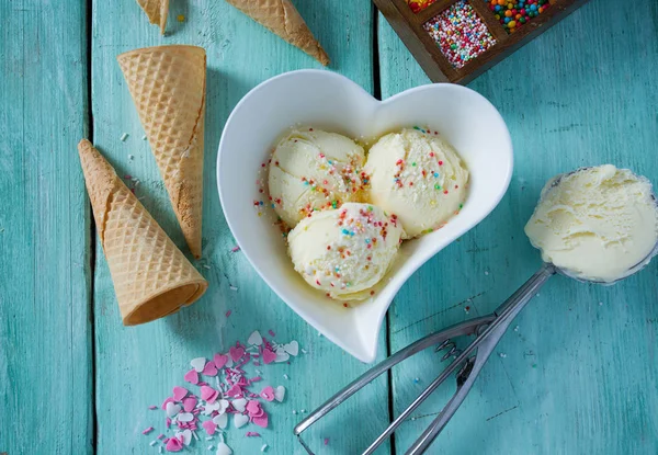 Top View Delicious Vanilla Ice Cream Turquoise Surface — Stock Photo, Image