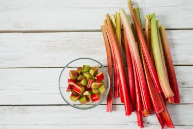 Ravent ahşap yüzeyde kaynaklanıyor