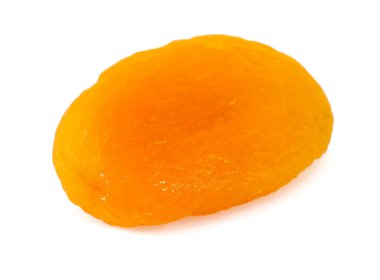 Kayısılar beyaz arkaplanda izole edilmiş