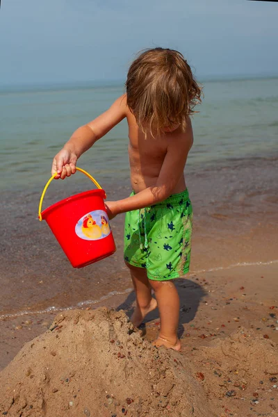 Plajda Oynayan Çocuklar — Stok fotoğraf