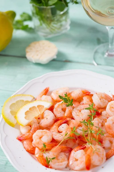 Boiled Shrimps Wooden Surface — Stock Photo, Image