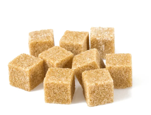 Hnědý Cukr Kostky Izolované Bílém — Stock fotografie