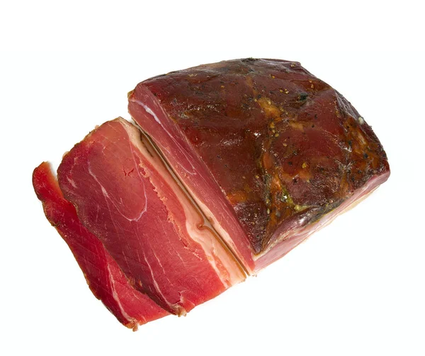 İtalyan speck üzerinde beyaz izole