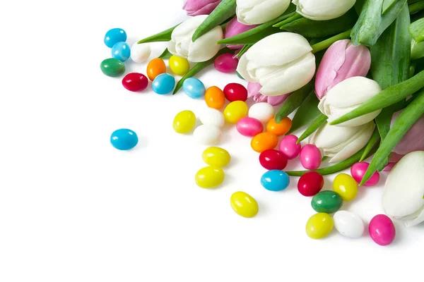 Tulipany Cukierki Wielkanoc Białym Tle — Zdjęcie stockowe