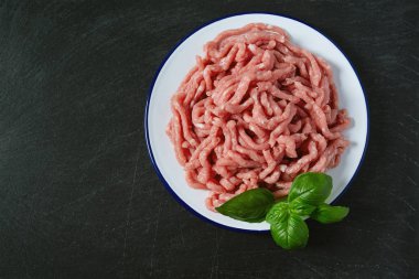 kıyma kara taş yüzeyi