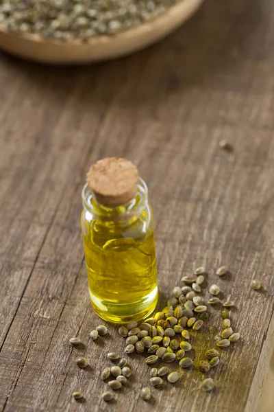 hemp seed oil and hemp seeds