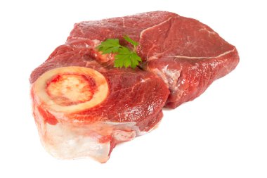 Beyaz arka plan üzerinde izole taze çiğ biftek