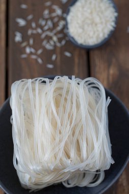 pişmemiş Pirinç Noodle 