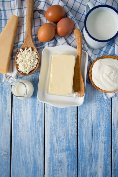 Dairy products on wooden surface — Stock Photo, Image