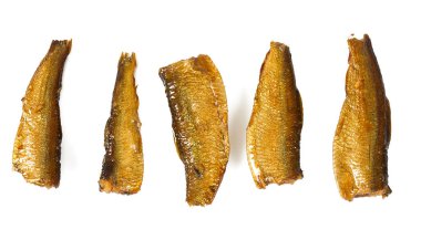 Füme hamsi beyaz izole