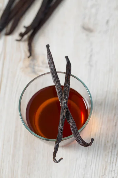 Vanilla Extract Wooden Surface — Stock Photo, Image