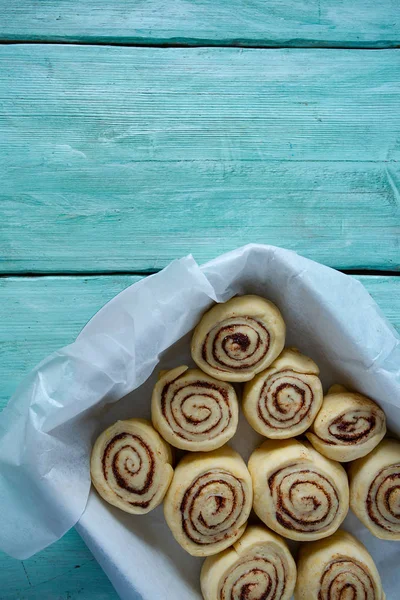 tasty raw cinnamon rolls