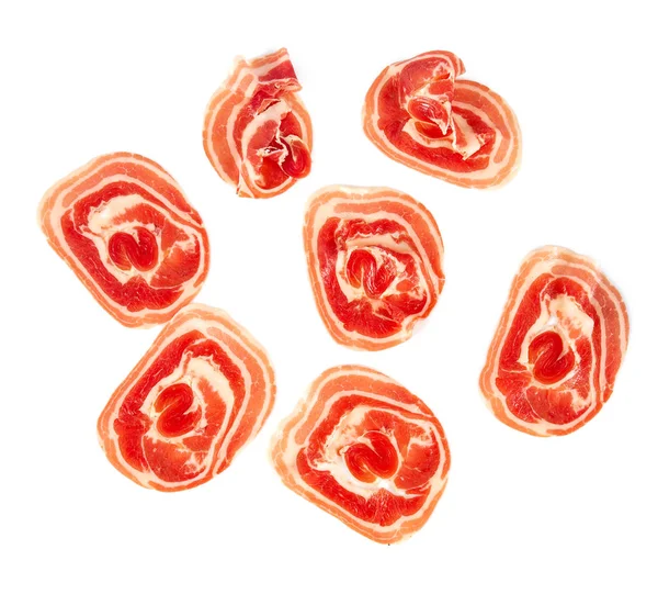 Primer plano de tocino pancetta italiano aislado — Foto de Stock