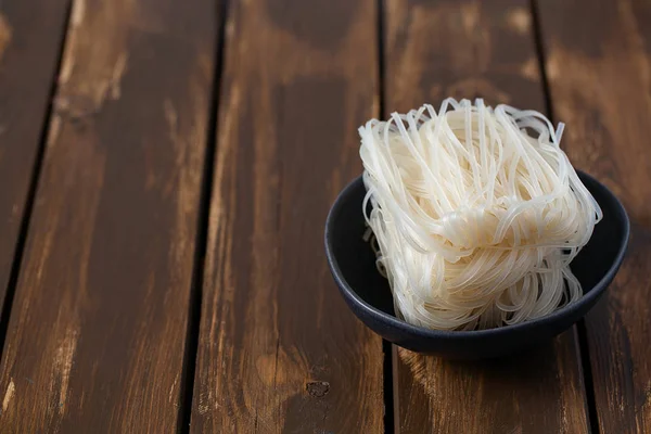 Macarrão Arroz Não Cozido Mesa — Fotografia de Stock