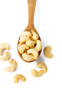 ham kaju beyaz izole