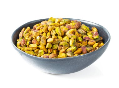 çiğ antep fıstığı beyaz izole