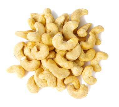 ham kaju beyaz izole