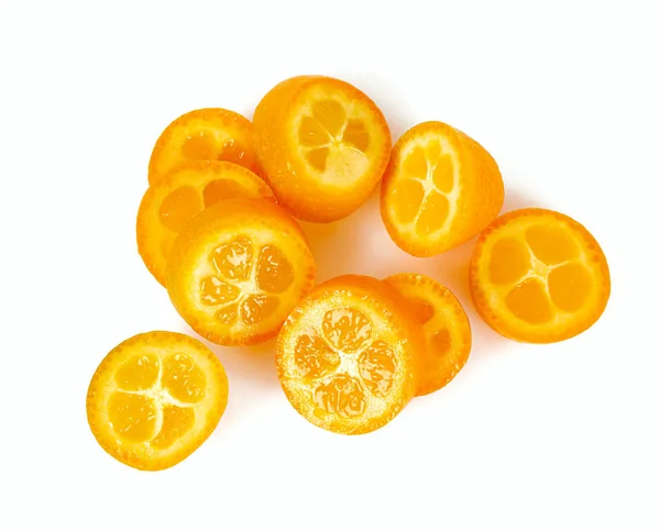 Friss kumquat gyümölcs izolált fehér alapon — Stock Fotó