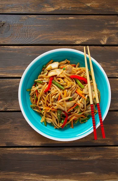 Nouilles Asiatiques Aux Légumes Champignons — Photo