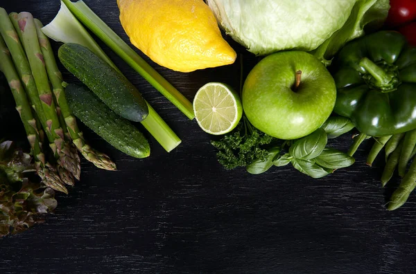 Frisches Gemüse Auf Tafelhintergrund — Stockfoto