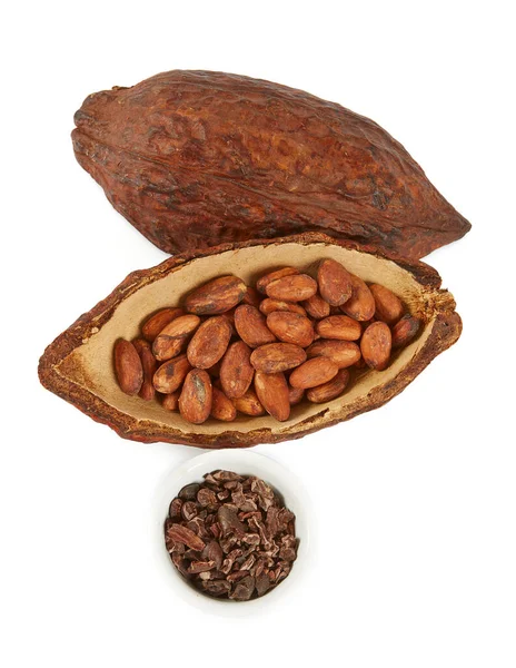 Kakaobohnenfuit Isoliert Auf Weißem Untergrund — Stockfoto