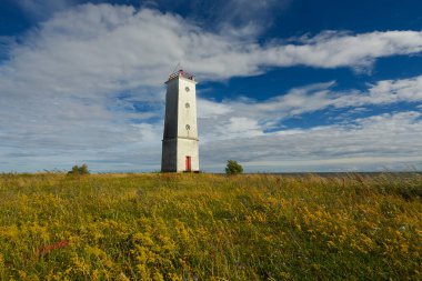 Estonya 'nın Saaremaa adasındaki güzel Saaretuka deniz feneri