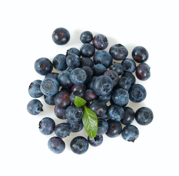 白色背景的新鲜蓝莓 — 图库照片