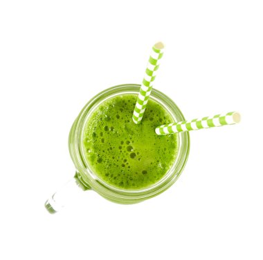 Beyaz arkaplanda yalıtılmış lahana suyu