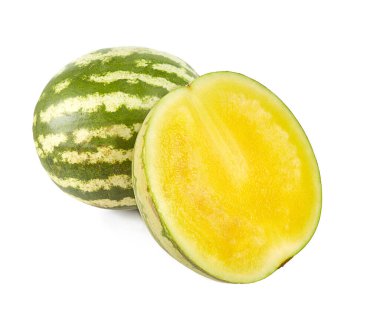 Beyaz arkaplanda izole edilmiş sarı karpuz