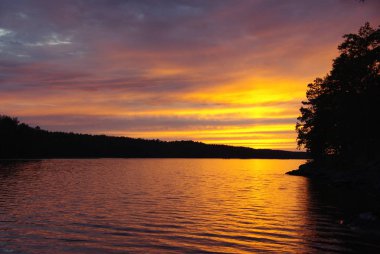 Güzel gün batımı (Rusya, Karelya)