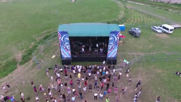 Lidé Tancují Hudebním Festivalu Rock Letecký Pohled — Stock video