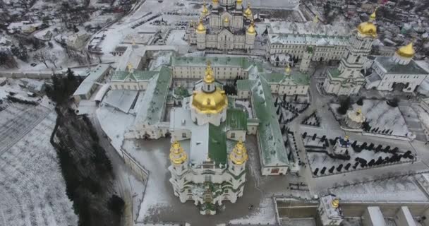 Catedral de la Transfiguración del Señor, 2017, Pochayiv Lavra, Óblast de Ternopil, Ucrania. Complejo de la iglesia ortodoxa más grande y monasterio en el oeste de Ucrania y segundo en Ucrania, después de Kiev-Pechersk Lavra — Vídeo de stock