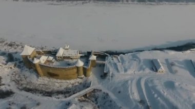 Kale Müze harika manzarasını. Pitoresk ve muhteşem sahne. Konumu bulunan meşhur mekanlar Hotin, Ukrayna, Europe. Güzellik dünya. Dünyanın güzelliği keşfetmek. Kış. Havadan görünümü.