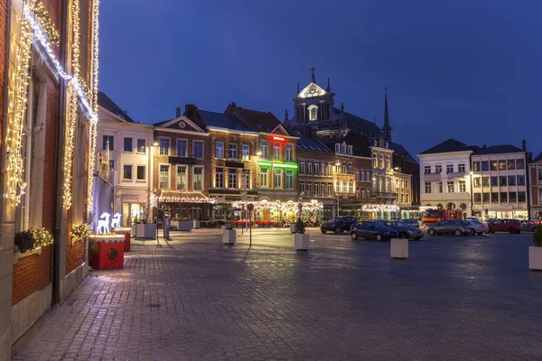 Κεντρική Πλατεία Στο Sint Truiden Την Αυγή Sint Truiden Φλαμανδική — Φωτογραφία Αρχείου