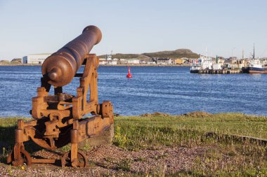 Saint Pierre eski top. Saint Pierre, ve Mikelon.