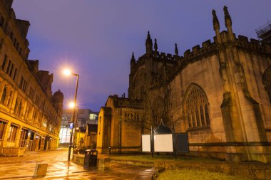 Manchester Cathedral geceleri. Manchester, Kuzey Batı İngiltere, Amerika Birleşik Devletleri.