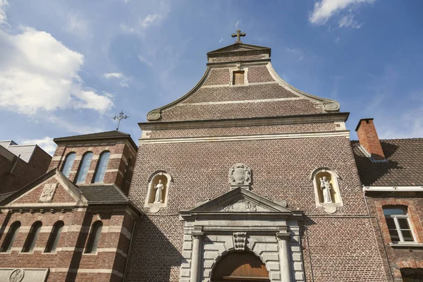 哈塞尔的教堂 比利时佛兰芒地区哈塞尔 — 图库照片