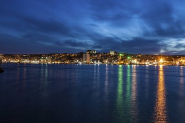St John's Panorama adlı gece. St John's, Newfoundland ve Labrador, Kanada.
