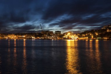St John's Panorama adlı gece. St John's, Newfoundland ve Labrador, Kanada.