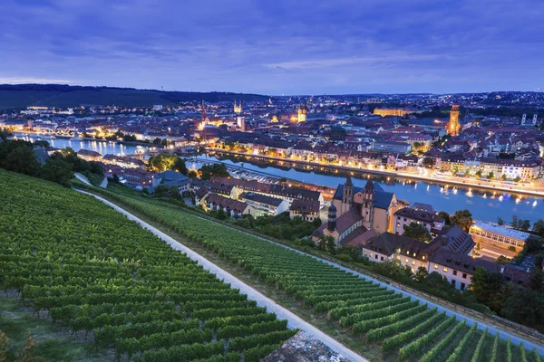 พาโนรามาของ Wurzburg ในเวลากลางค วอร ซเบ บาวาเร เยอรม — ภาพถ่ายสต็อก